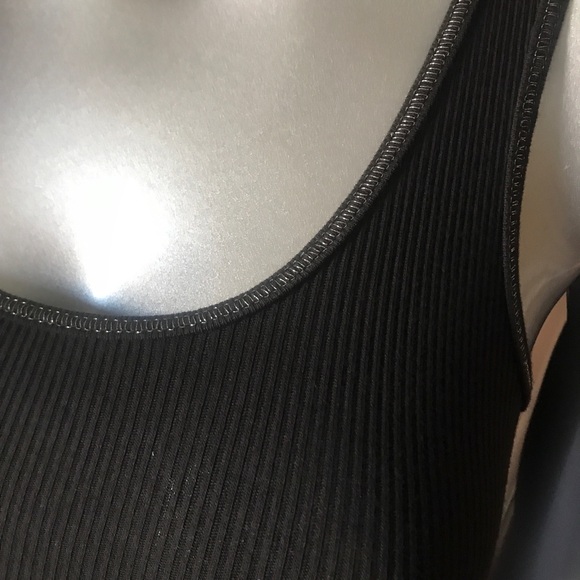 Express XS Scoop Neck Ribbed Fitted Tank Black Metallic Stitching Stretch - Picture 4 of 9